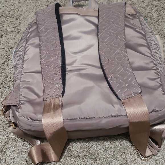 Backpack - Picture 4 of 4